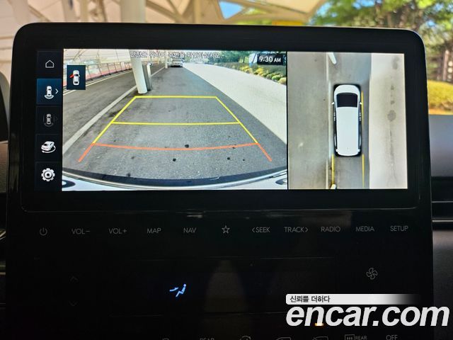 Hyundai Staria 2022 — photo 7