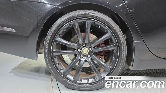 Jaguar XJ 2016 — photo 5