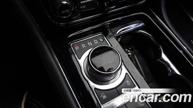 Jaguar XJ 2016 — photo 9