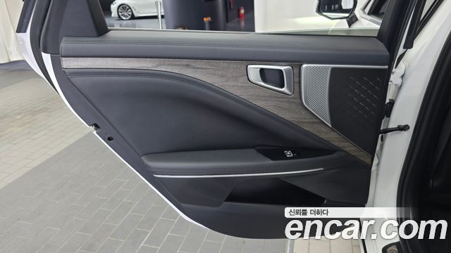 Kia K8 2022 — photo 15