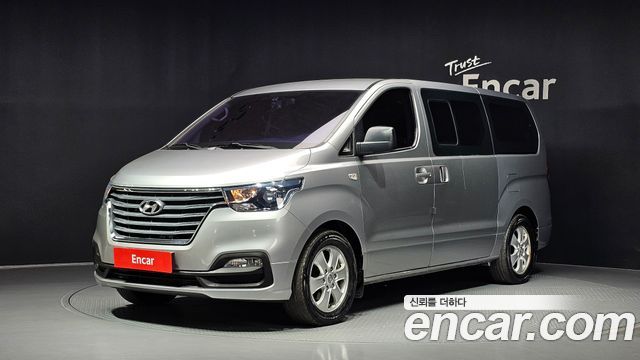 Hyundai Starex 2019 — photo 1