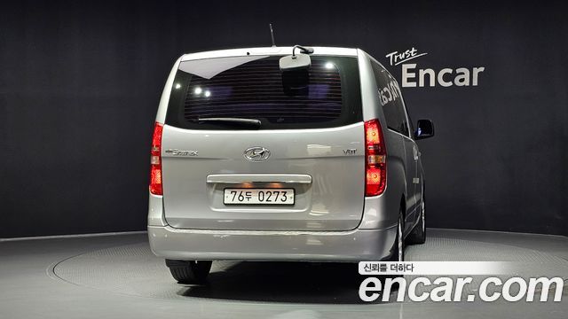 Hyundai Starex 2019 — photo 4