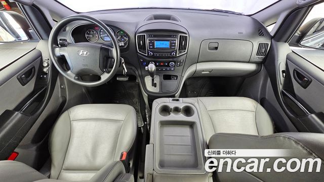 Hyundai Starex 2019 — photo 7