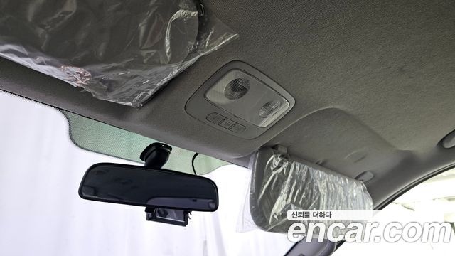 Hyundai Starex 2019 — photo 15