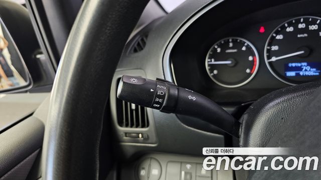 Hyundai Starex 2019 — photo 16