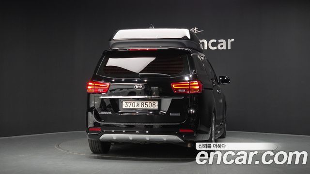 Kia Canival 2019 — photo 4