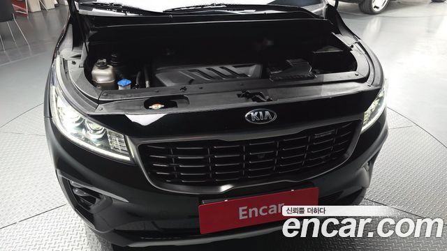 Kia Canival 2019 — photo 6