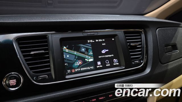 Kia Canival 2019 — photo 15