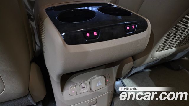 Kia Canival 2019 — photo 19