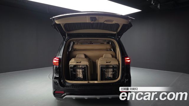 Kia Canival 2019 — photo 20