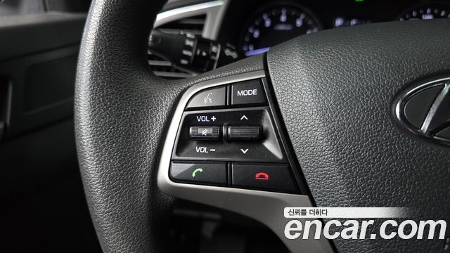Hyundai AVANTE 2018 — photo 15