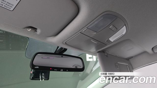 Hyundai AVANTE 2018 — photo 18