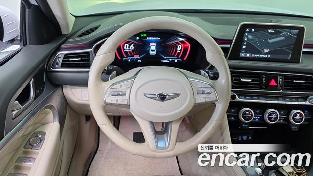 Genesis G70 2019 — photo 24