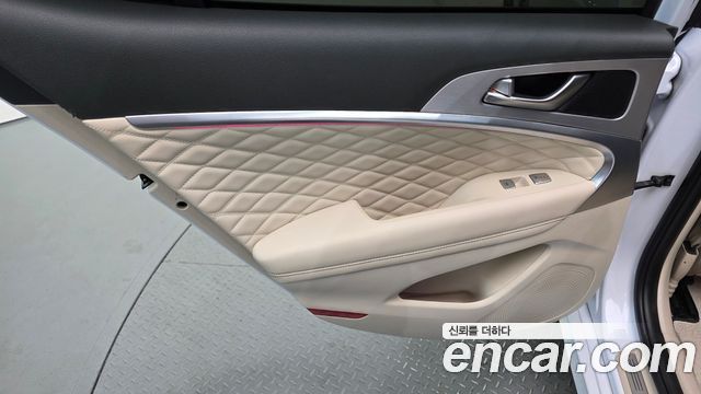 Genesis G70 2019 — photo 15