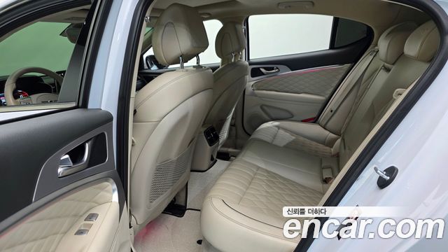 Genesis G70 2019 — photo 16