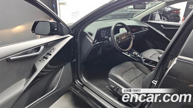 Kia Niro 2024 — photo 13