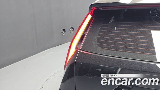 Kia Niro 2024 — photo 9