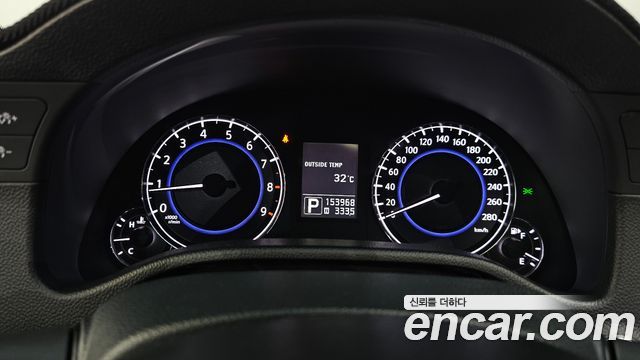 Infiniti G 2010 — photo 8