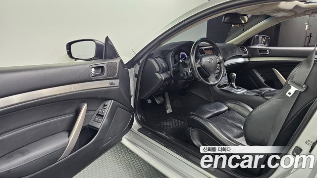 Infiniti G 2010 — photo 10