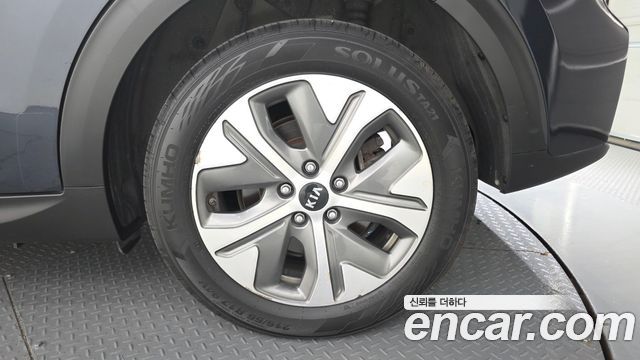 Kia Niro 2019 — photo 7