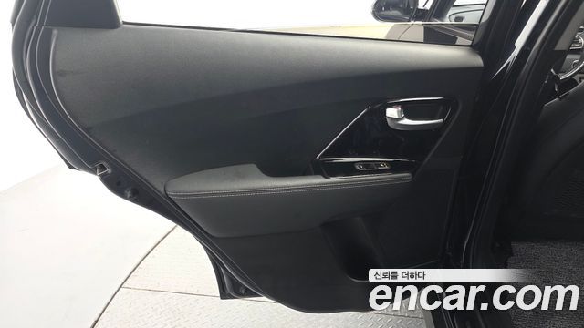 Kia Niro 2019 — photo 15