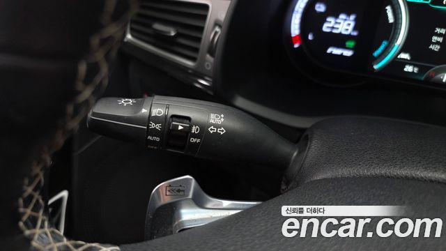 Kia Niro 2019 — photo 31