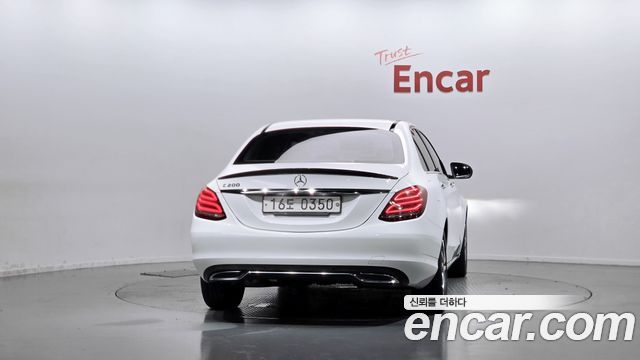 Mercedes-Benz C-Class 2017 — photo 4