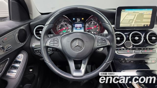 Mercedes-Benz C-Class 2017 — photo 14