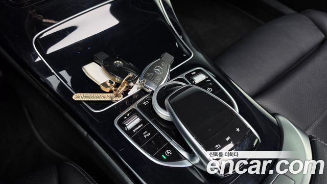Mercedes-Benz C-Class 2017 — photo 18