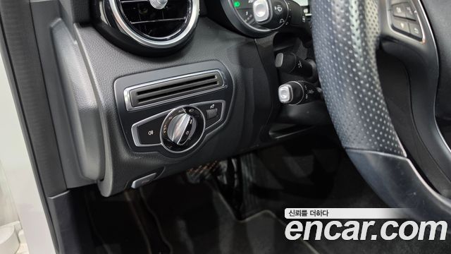 Mercedes-Benz C-Class 2017 — photo 20