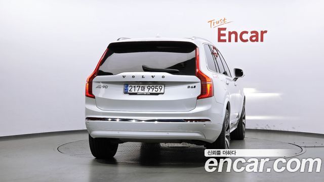 Volvo XC90 2023 — photo 4