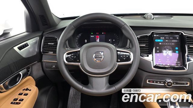 Volvo XC90 2023 — photo 18