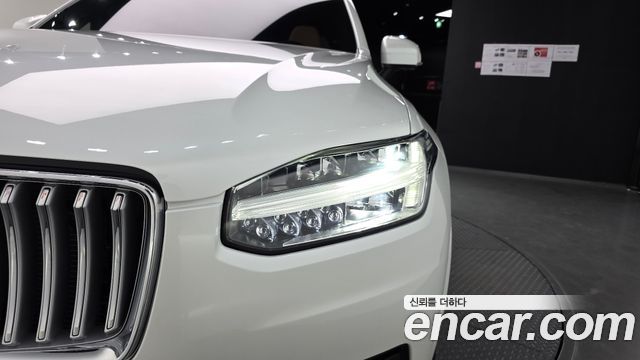 Volvo XC90 2023 — photo 8