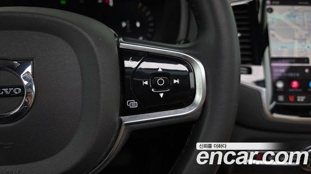 Volvo XC90 2023 — photo 29
