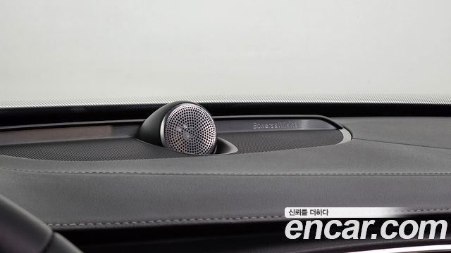 Volvo XC90 2023 — photo 30