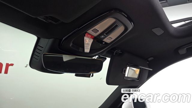 Volvo XC90 2023 — photo 32