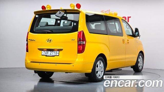 Hyundai Starex 2019 — photo 2