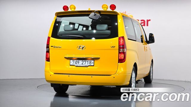 Hyundai Starex 2019 — photo 4