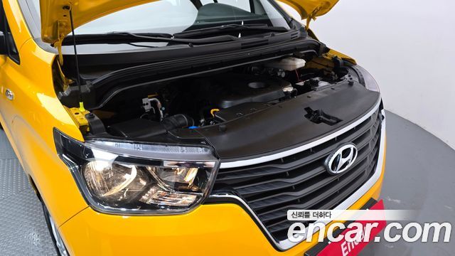 Hyundai Starex 2019 — photo 6