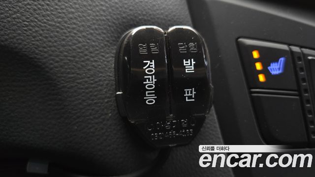Hyundai Starex 2019 — photo 16