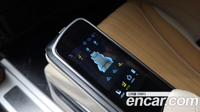 Kia Canival 2024 — photo 17