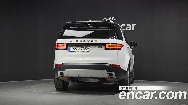 Land Rover Discovery 2020 — photo 4