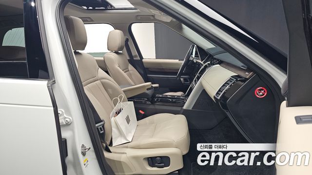 Land Rover Discovery 2020 — photo 16
