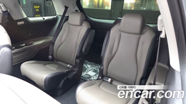 Kia Canival 2025 — photo 11