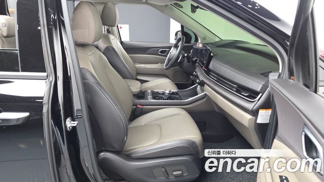 Kia Canival 2025 — photo 12