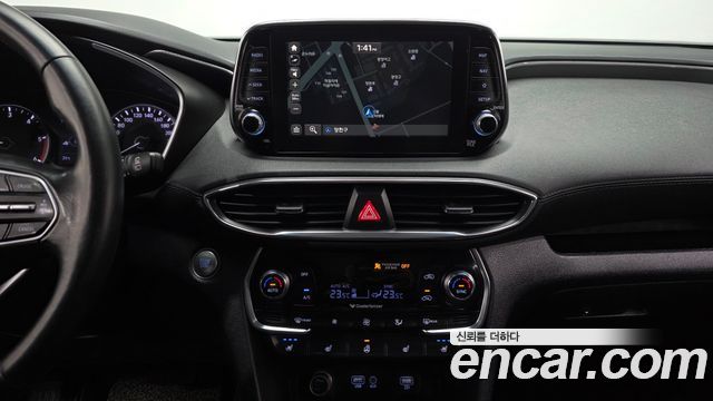 Hyundai Santafe 2019 — photo 20