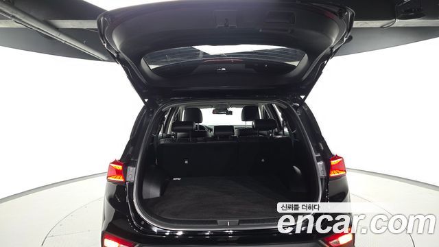 Hyundai Santafe 2019 — photo 26