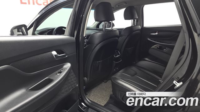 Hyundai Santafe 2019 — photo 16