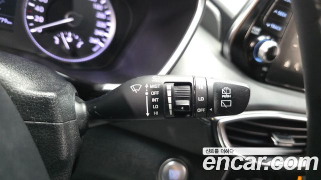 Hyundai Santafe 2019 — photo 28