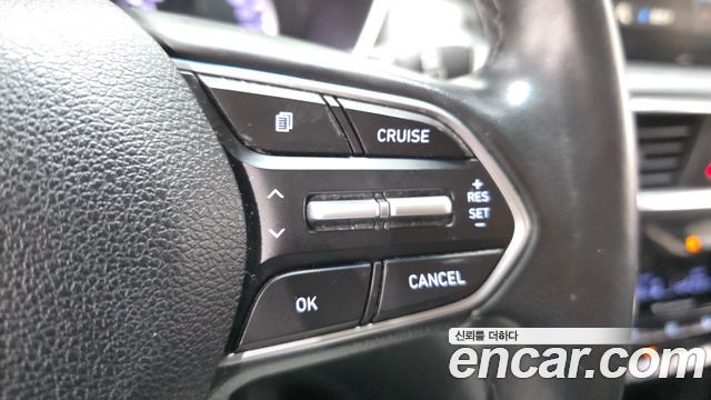 Hyundai Santafe 2019 — photo 29